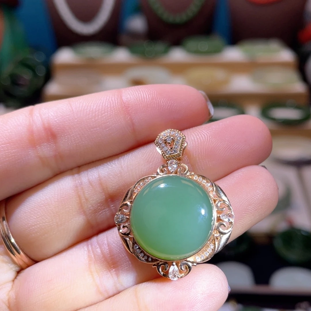 和田玉高品18Ｋ粉青吊坠18K金镶嵌