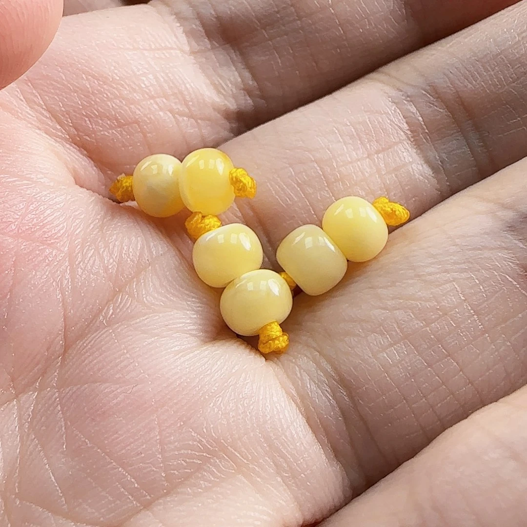 未镶嵌琥珀珠宝奇石多样性发其一