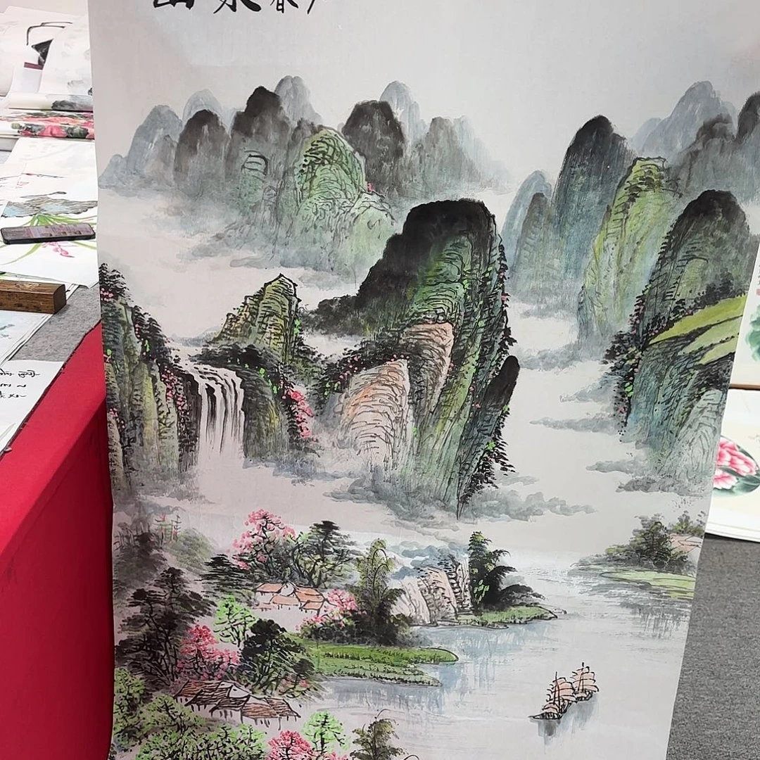 国画国画作品多次入选国内外展出