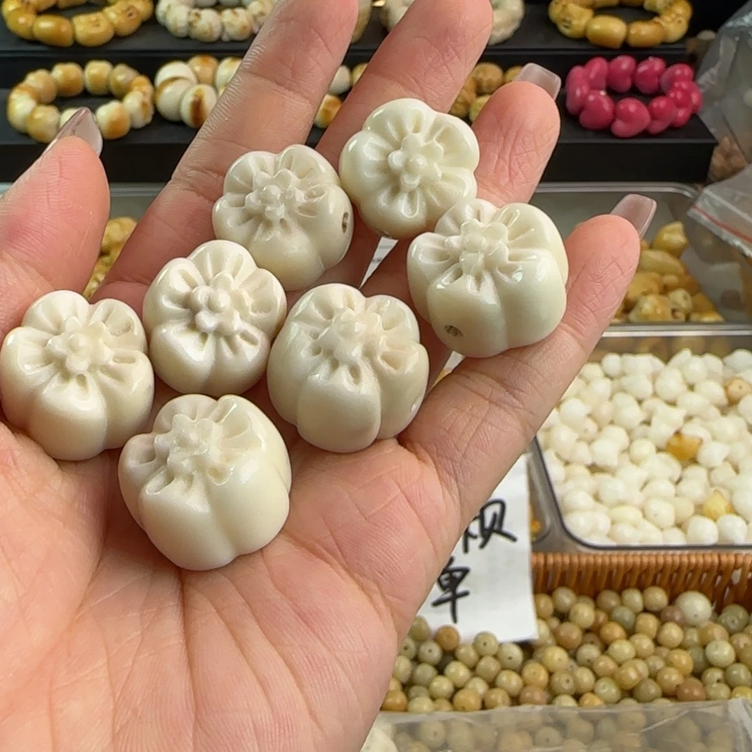 手串菩提根/象牙果微瑕牙果月饼花3颗