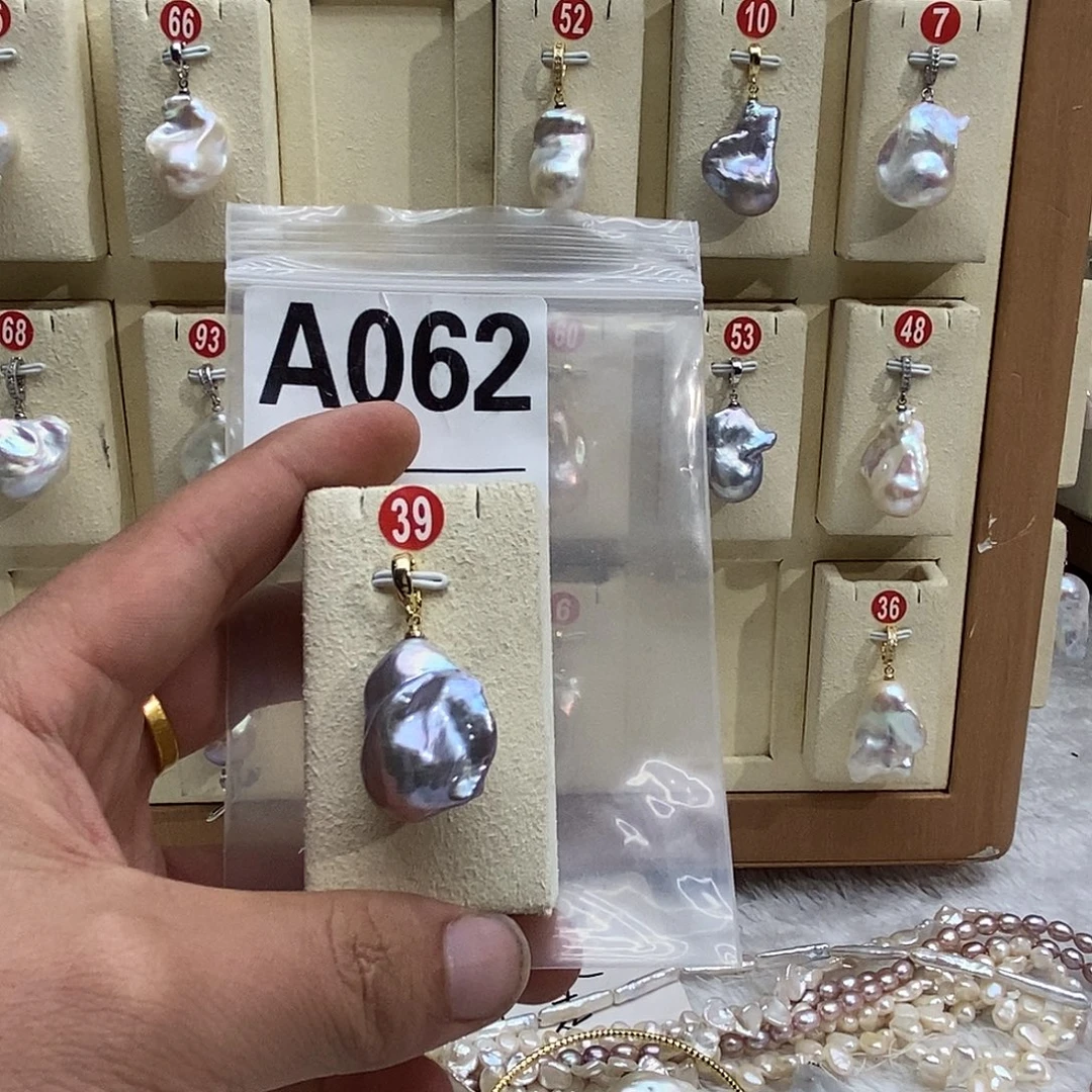 银S925镶嵌淡水珍珠颈饰