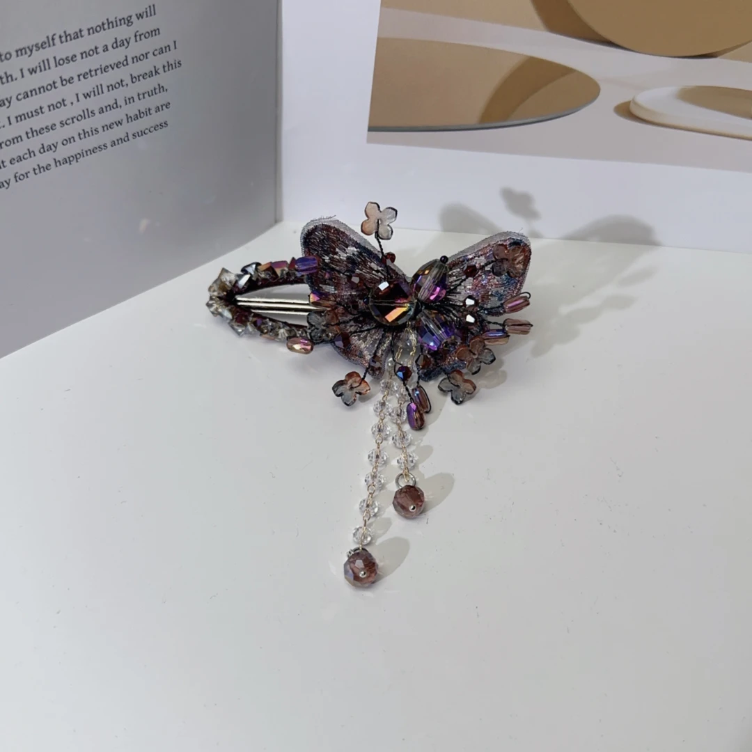 A8432编号紫莹轻奢发饰《鸭夹》