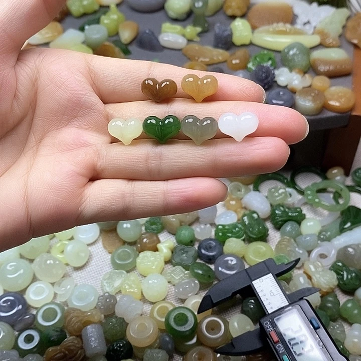 未镶嵌和田玉挂件98一个多样性发其一