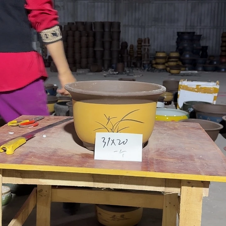 紫砂花盆手工制作70