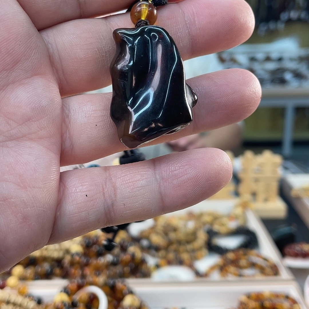 用***6琥珀未镶嵌裸石吊坠