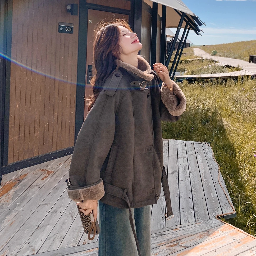 咖色皮毛一体羊羔毛厚外套女冬季2025新款爆款小个子加绒机车夹克