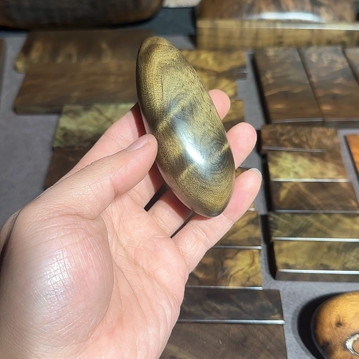 C***阴沉木直播间一物一拍截图