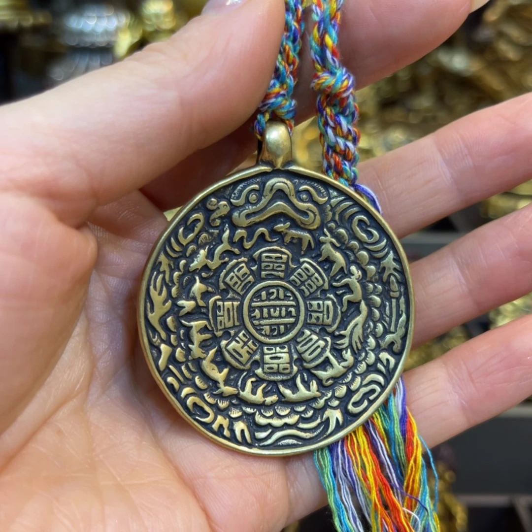 虎***哥吊坠喜马拉雅佛祖