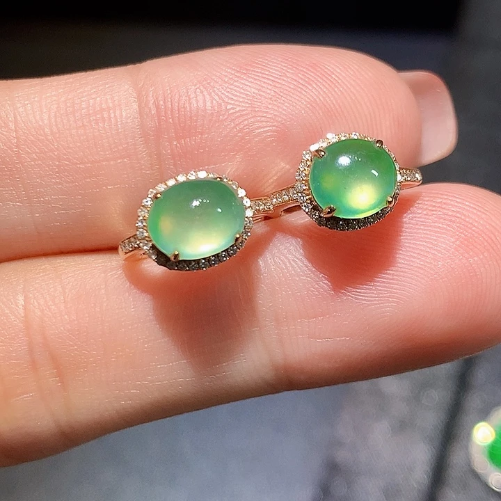 翡翠18K金镶嵌耳饰