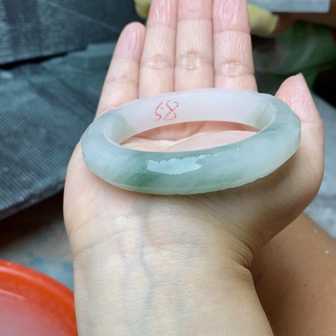 石英质玉手镯未镶嵌7***姐定制