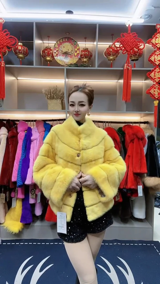 进口紫标「幻彩渐变」年轻款小母貂女整貂水貂毛皮草貂皮V领外套