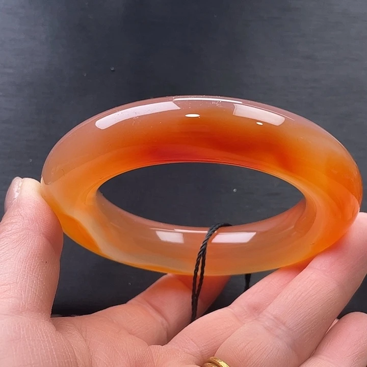 玛瑙/玉髓未镶嵌手镯56.8