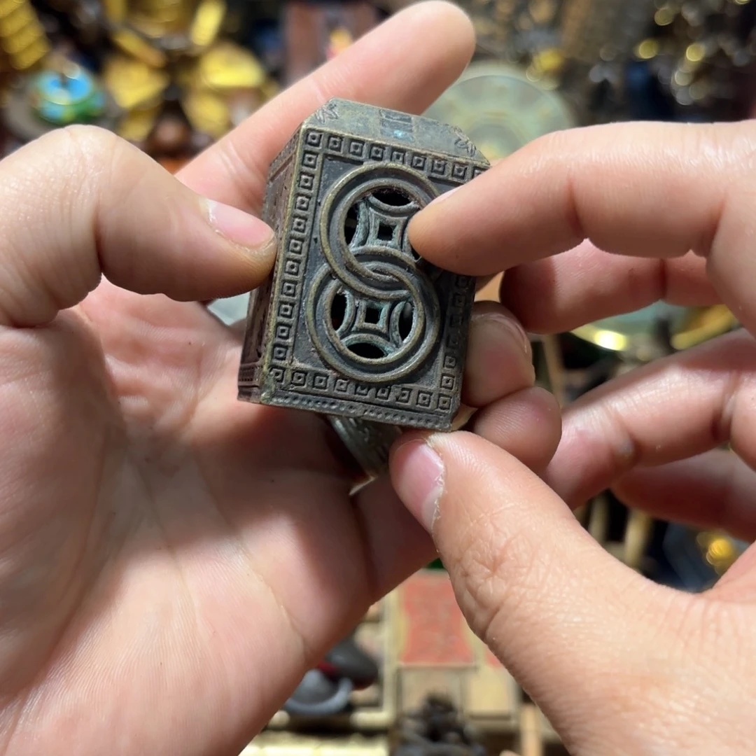 铜器摆件收收藏藏