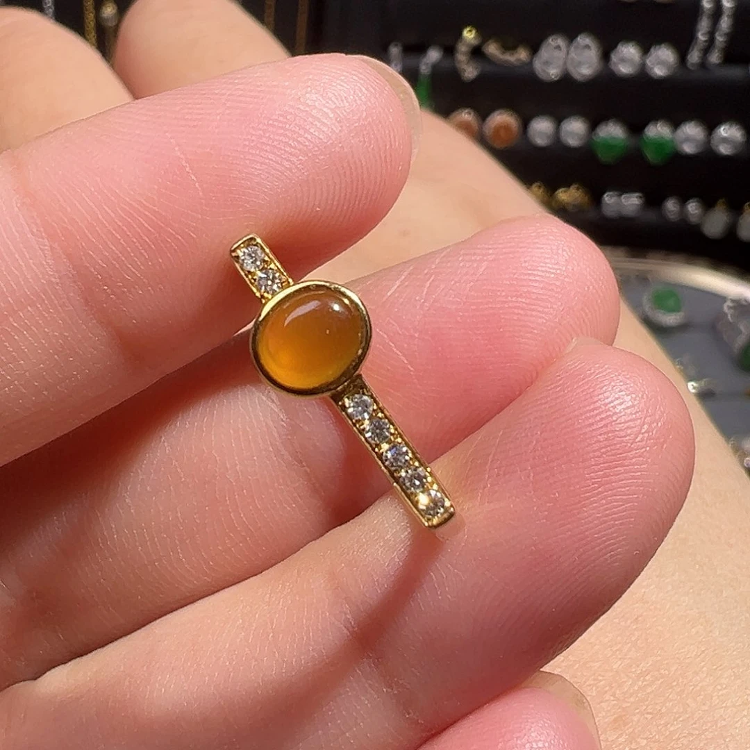 翡翠戒指18K金镶嵌黄翡戒指