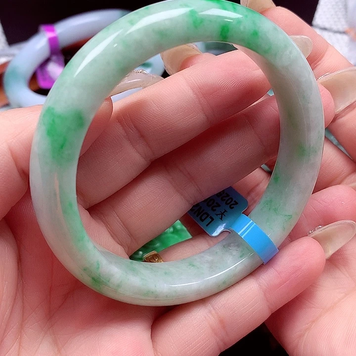 未镶嵌手镯翡翠翡翠手镯