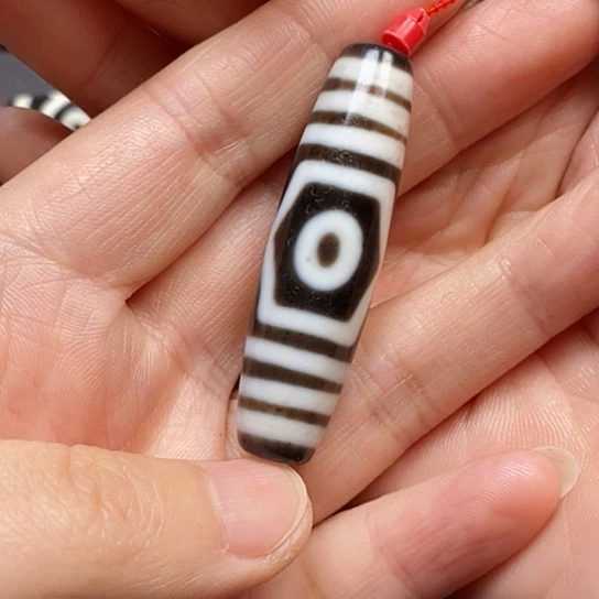 玛瑙/玉髓颈饰未镶嵌天**祥