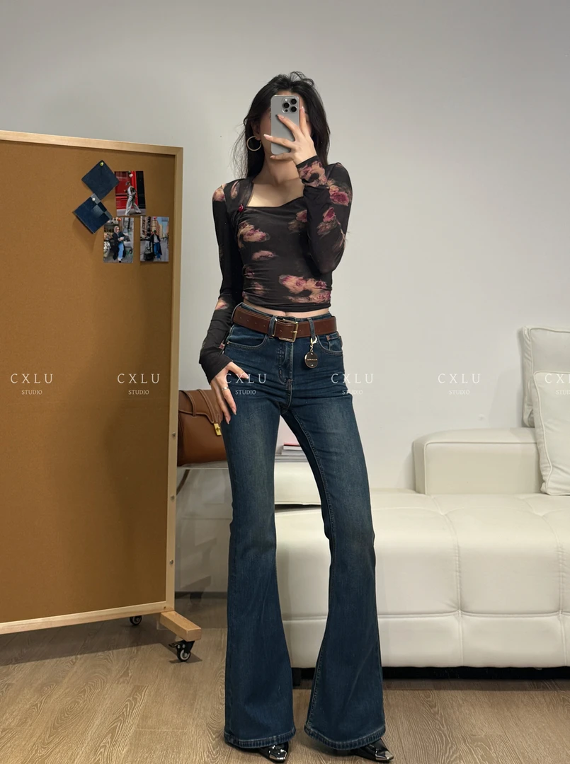 重工立体褶皱猫须工艺时尚复古蓝调高腰修身微喇牛仔裤2945