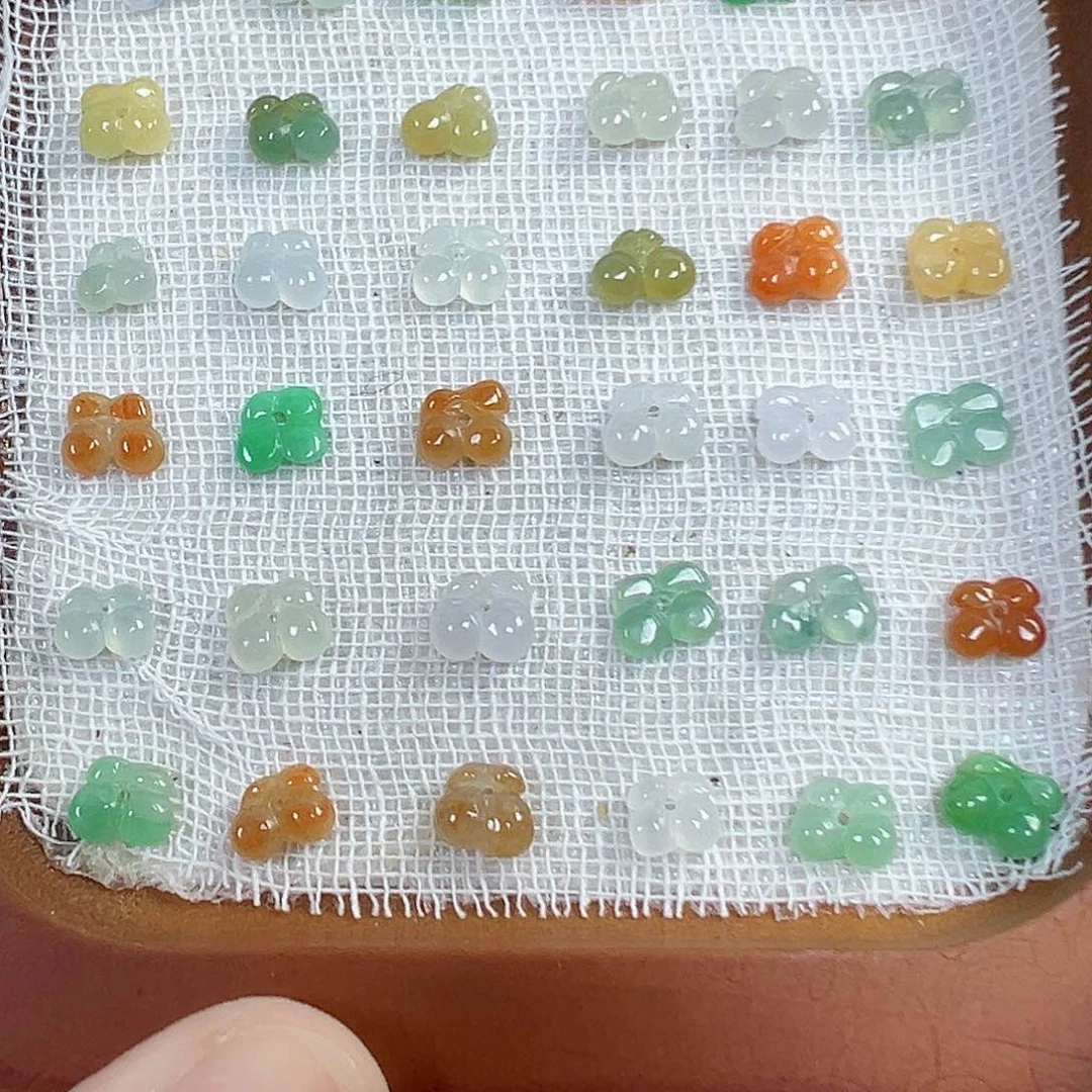 翡翠散珠樱桃一个，可以选