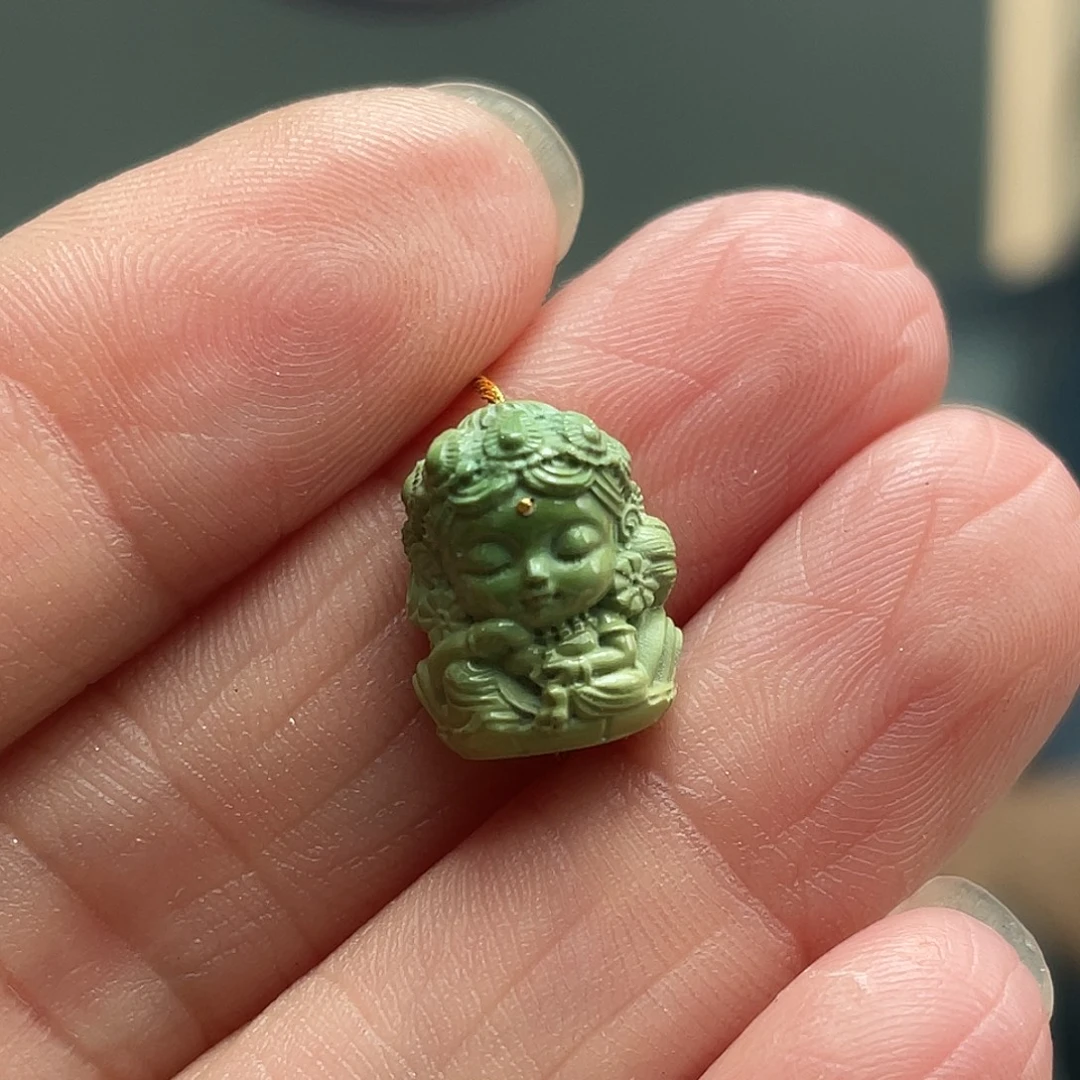 绿松石未镶嵌颈饰