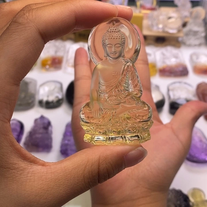 雕***光水晶未镶嵌颈饰定制