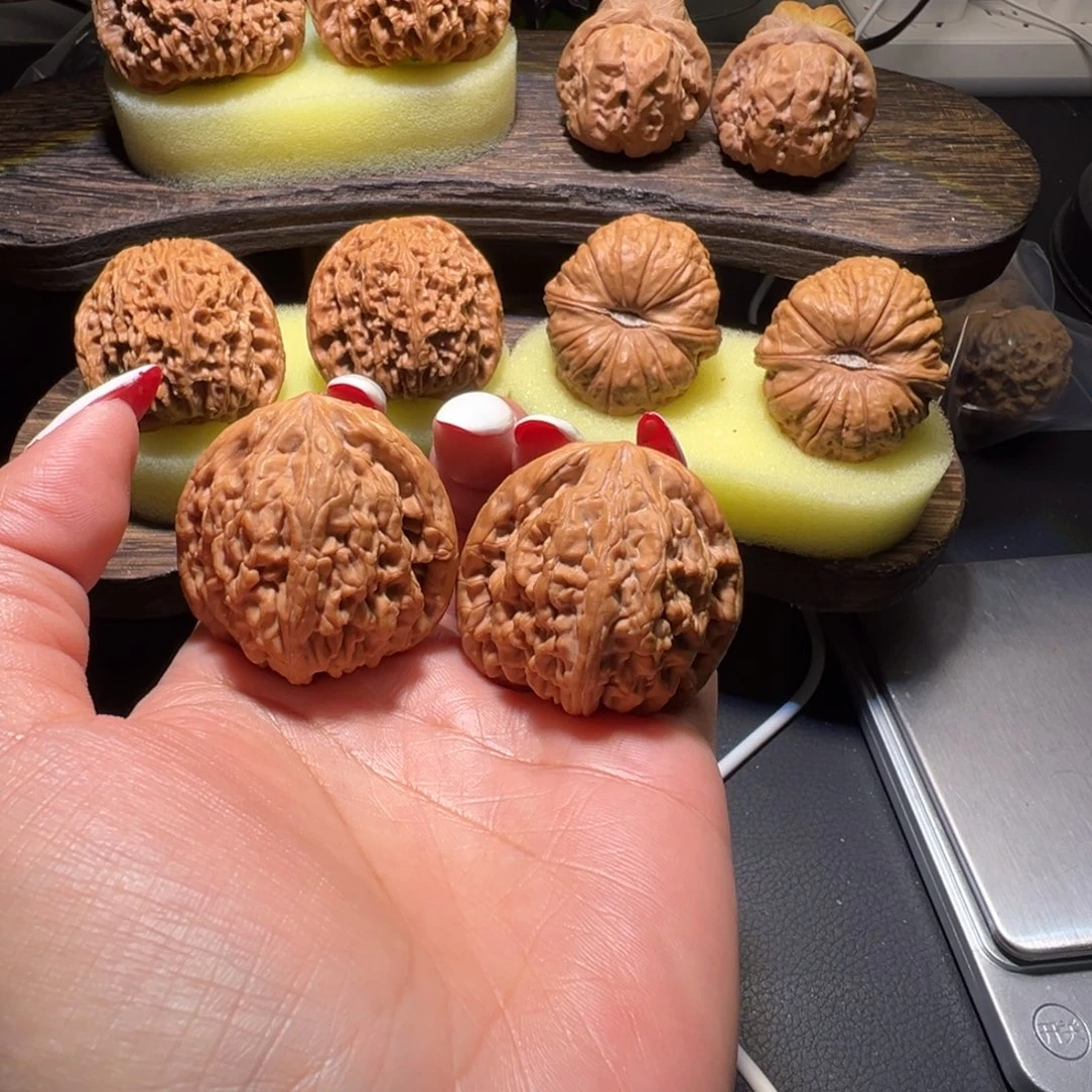 吊坠文玩核桃虎头王40