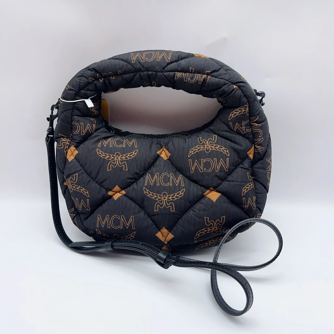 95新 MCM 泡芙hobo包 1379 7676
