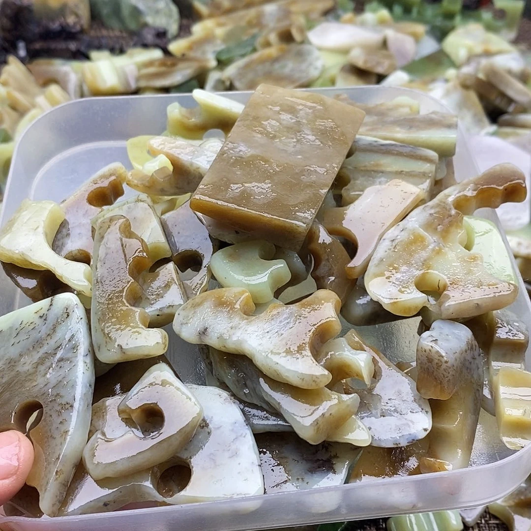 和田玉（糖玉）珠宝半成品未镶嵌