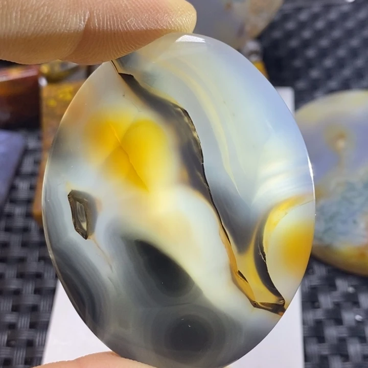 玛瑙/玉髓颈饰未镶嵌