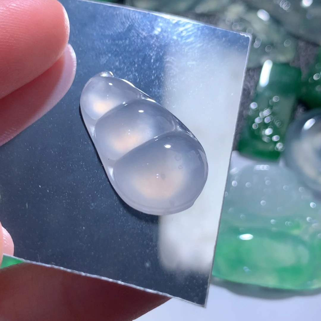 翡翠未镶嵌颈饰缅甸