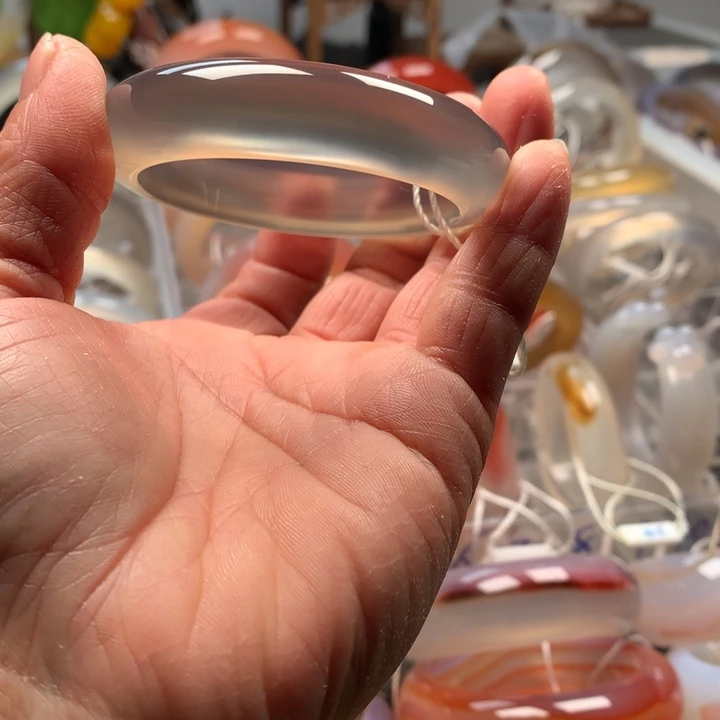 玛瑙/玉髓未镶嵌手镯