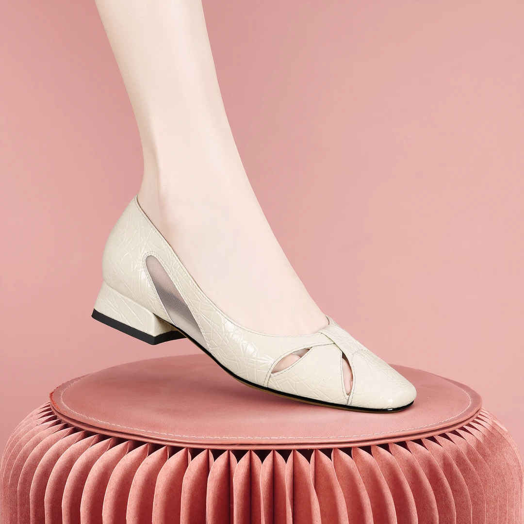 梵芮诗尖头2025夏季新款镂空时尚气质穿搭粗跟低跟女单鞋-J1387