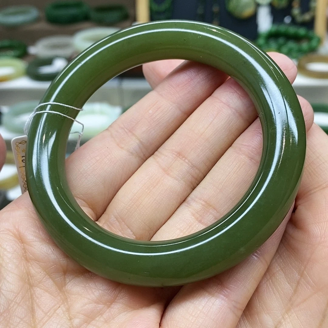 【闪购商品】未镶嵌手镯和田玉
