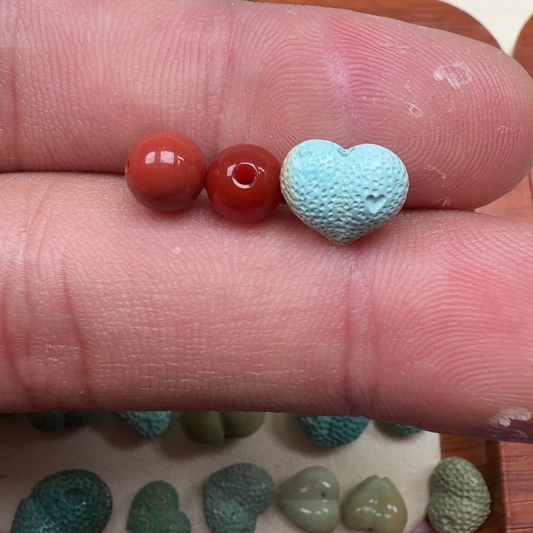 晴***y南红玛瑙未镶嵌珠宝半成品