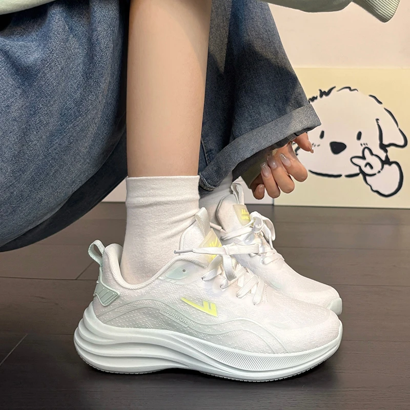 回力女休闲跑鞋夏季网面透气减震轻便ins学生百搭时尚厚底运动鞋