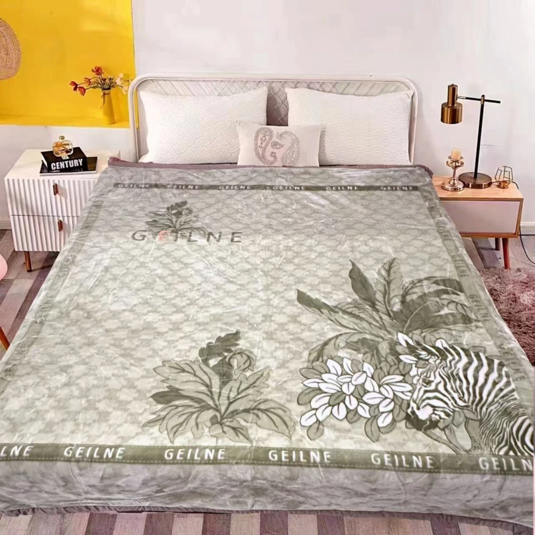 200*230cm 绿色丛林斑马 双层 盖毯午睡毯多功能卧室加厚绒毛毯