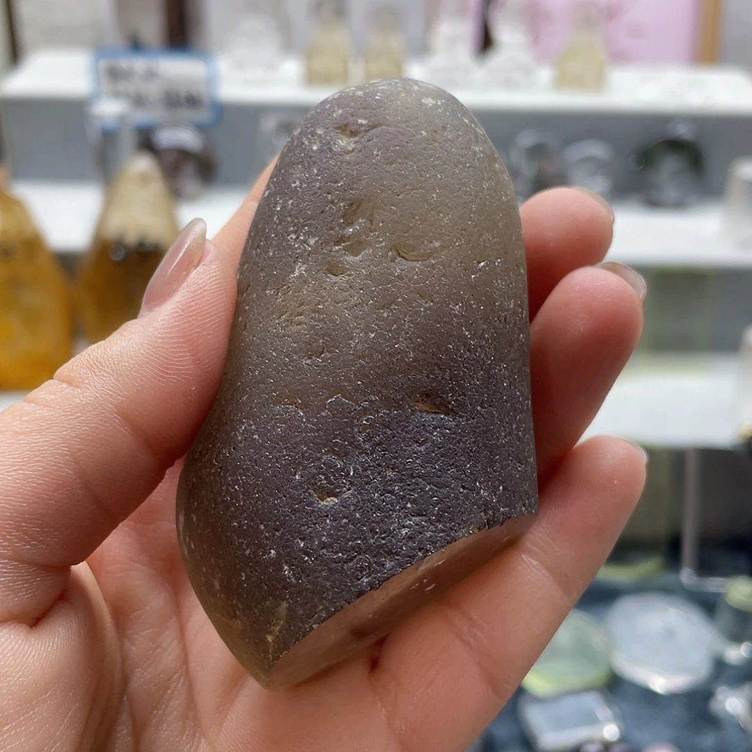 水晶颈饰未镶嵌财****?水晶