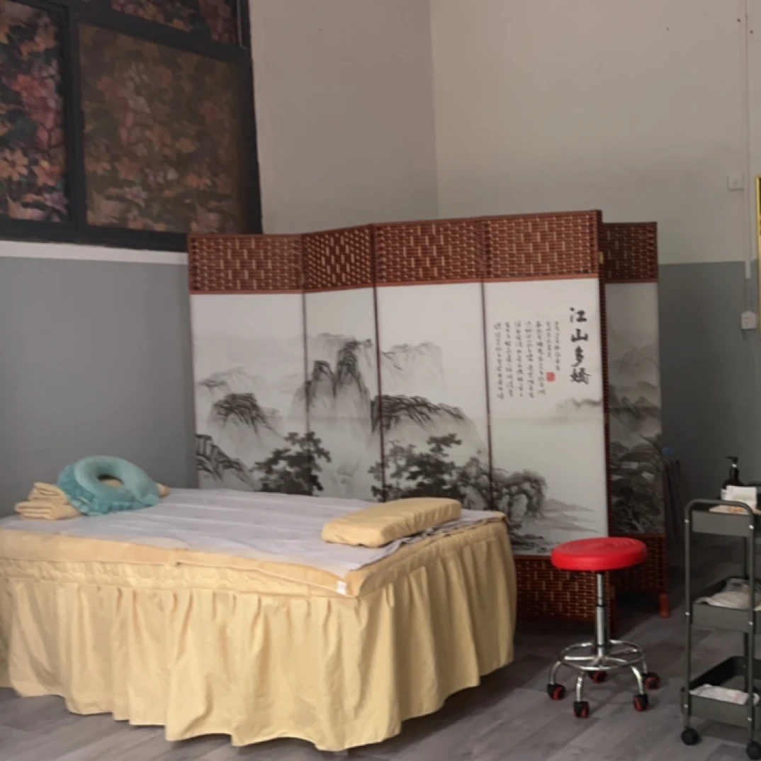 肩颈推拿按摩理疗