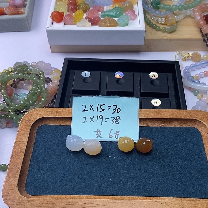 玛瑙/玉髓车挂未镶嵌梦****月