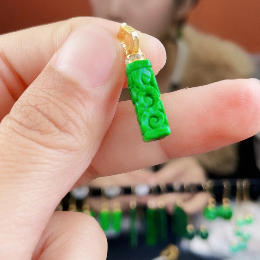 翡翠未镶嵌耳饰饰品