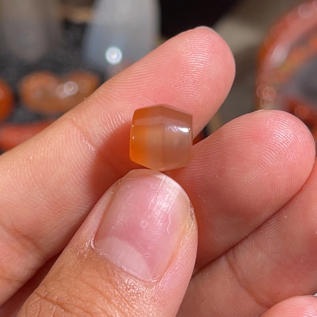 路***甲未镶嵌线束8x8.9mm不退换南红玛瑙