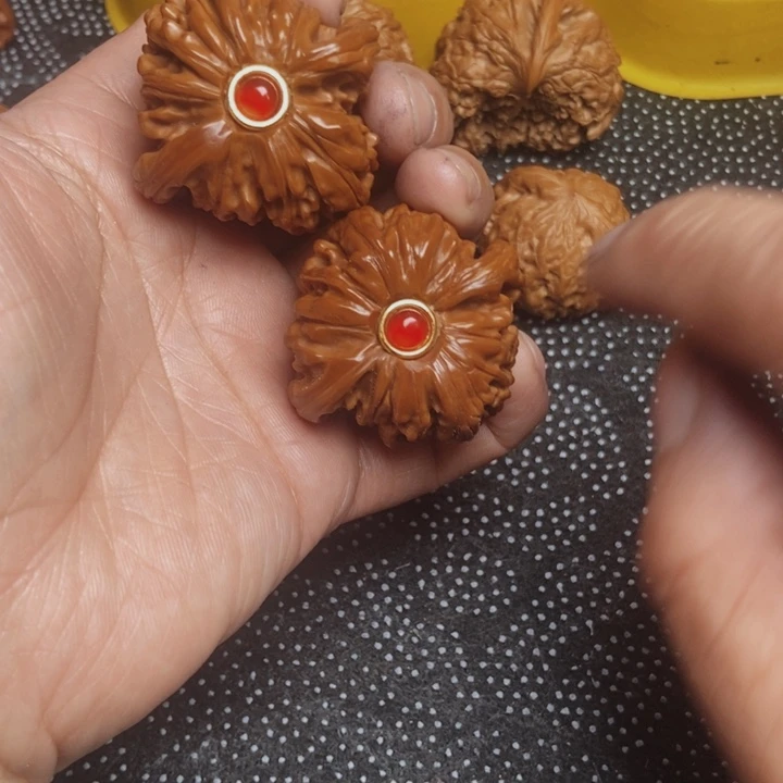 文玩核桃吊坠文玩32