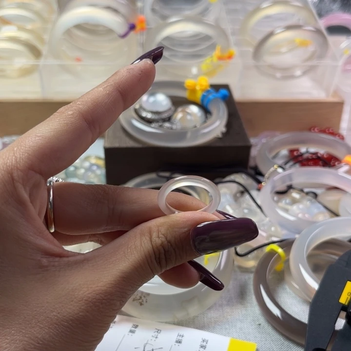 手镯玛瑙/玉髓未镶嵌?****?