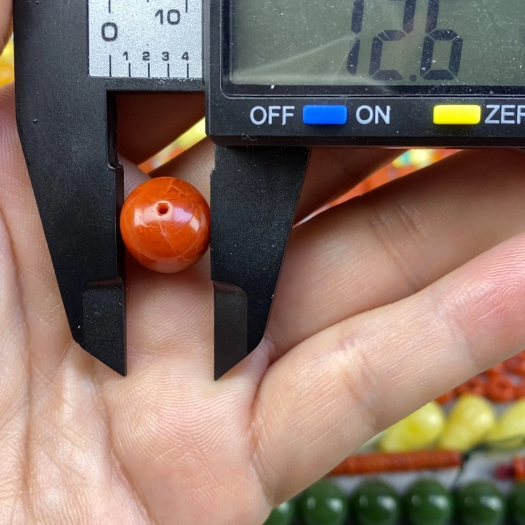 南红玛瑙未镶嵌微瑕12mm