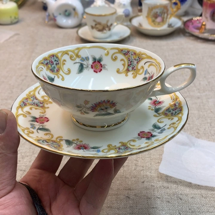 金瓷阁家的美丽瓷器