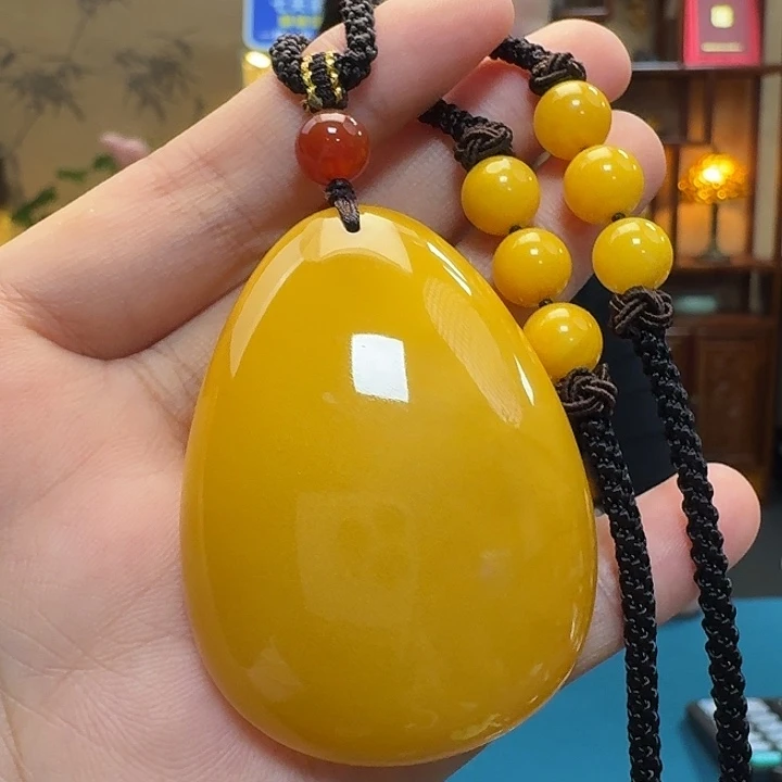 琥珀未镶嵌吊坠(赠链)多样化发其一