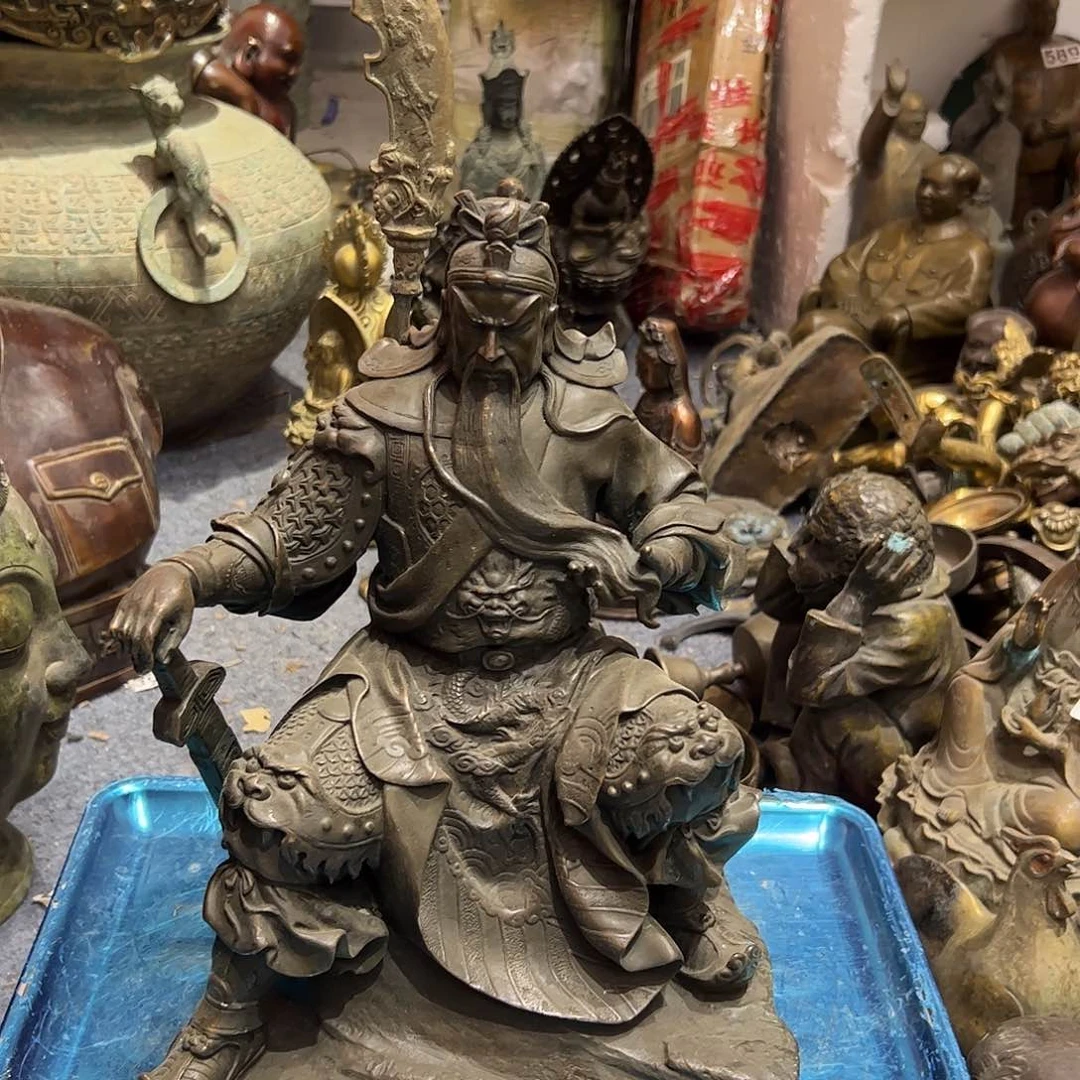 王****喆微瑕疵黄铜摆件工艺品