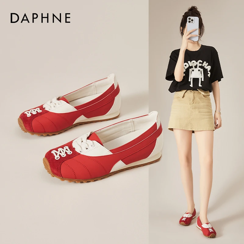Daphne/达芙妮红色轻便旅游鞋女阿甘鞋百搭增高休闲运动鞋德训鞋