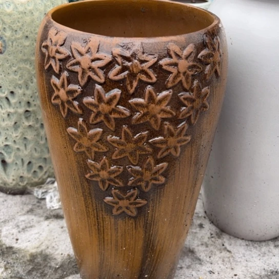 红陶口18高40瑕疵