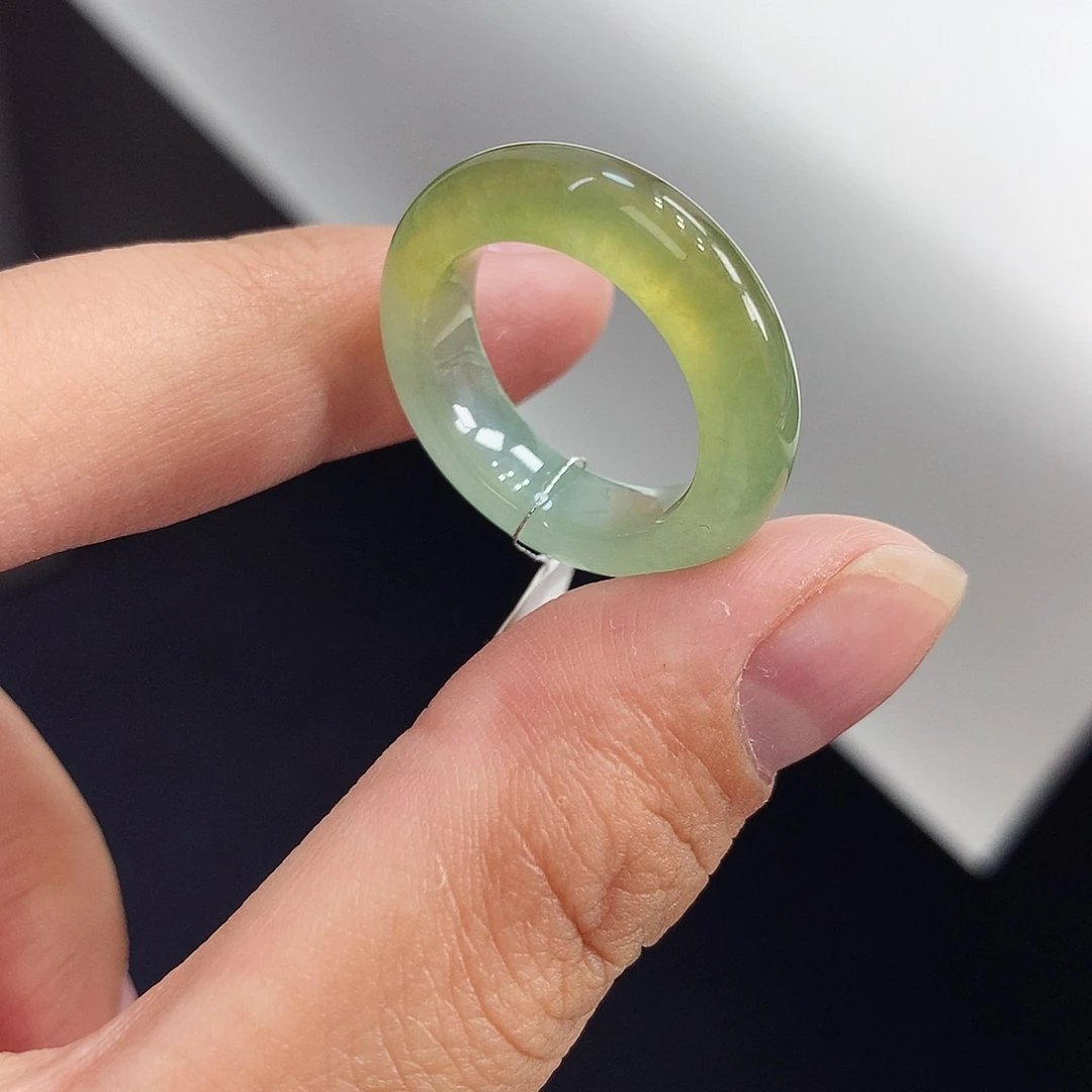 翡翠未镶嵌戒指12号