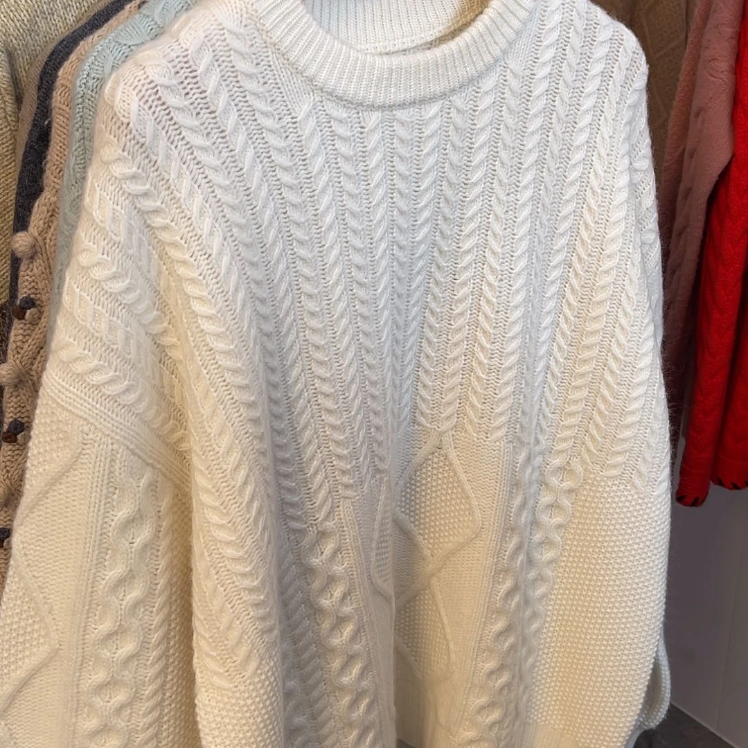 重工 圆领 纽花 羊绒衫